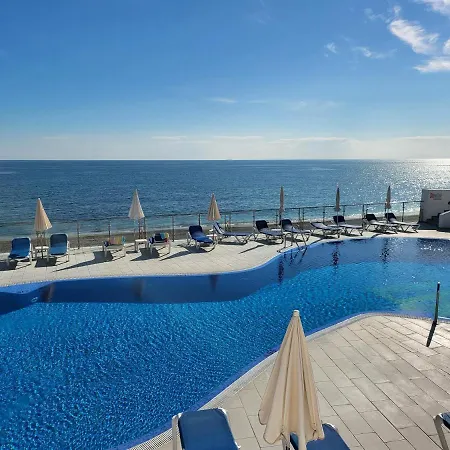 Palm Dreams Beachside Holiday - 1 Min To Beach Estepona