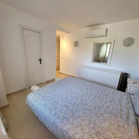 Palm Dreams Beachside Holiday - 1 Min To Beach Estepona