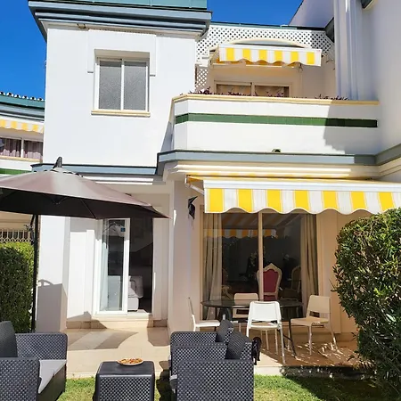 Nyaraló Palm Dreams Beachside Holiday - 1 Min To Beach Estepona